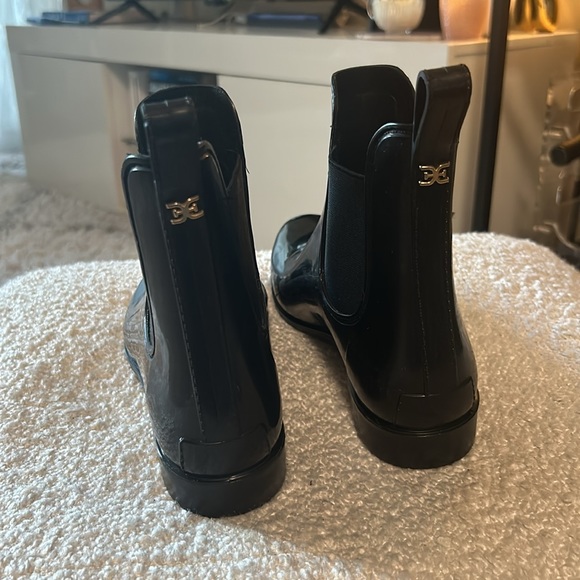 Chelsea Rain Boots - Picture 2 of 6